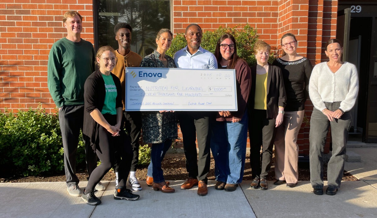 Photo information:  Representatives from Enova present a cheque to Nutrition for Learning following a summer eBilling campaign that raised $7,500 in support of the organization. From left to right: Kiel Edge, Enova; Maria Legault, Nutrition for Learning; Eddy Dontoh, Nutrition for Learning; Erin Moraghan, Nutrition for Learning; Greig Cameron, Enova; Vanessa Haffner, Nutrition for Learning; Penny Tucker, Enova; Jenn Vallee, Enova; Kerry Moco, Nutrition for Learning.